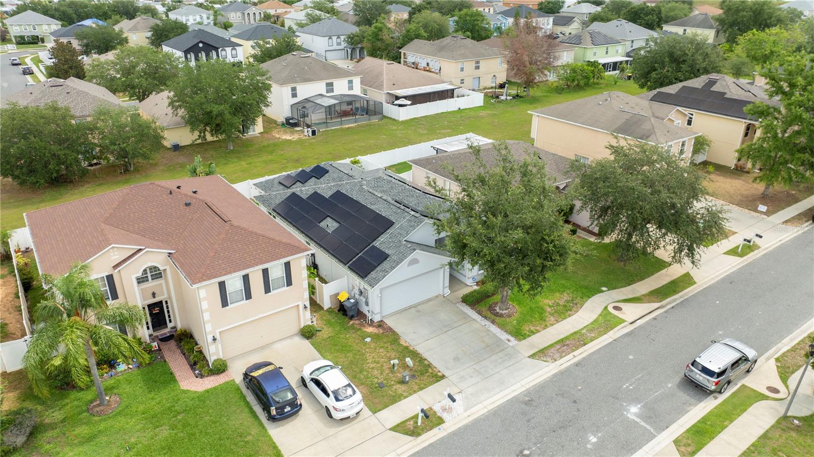 Image 8 of 62 For 162 Jocelyn Drive