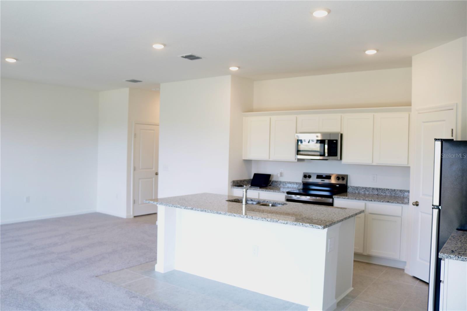 Image 10 of 28 For 2520 Peony Place