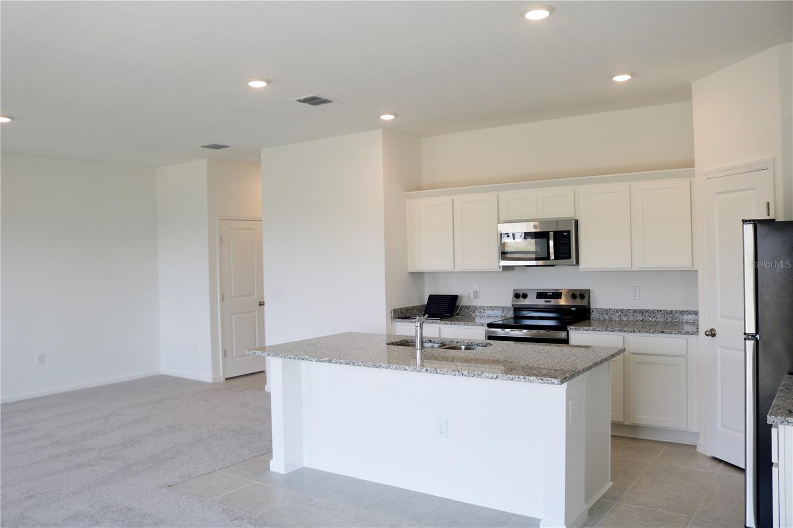 Image 11 of 28 For 2520 Peony Place
