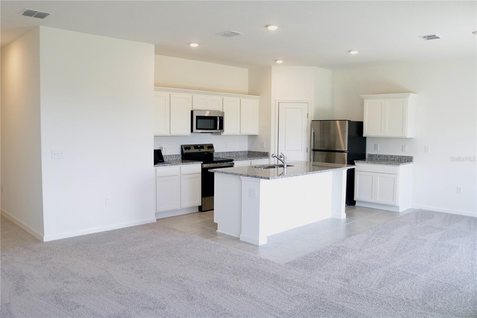 Image 12 of 28 For 2520 Peony Place