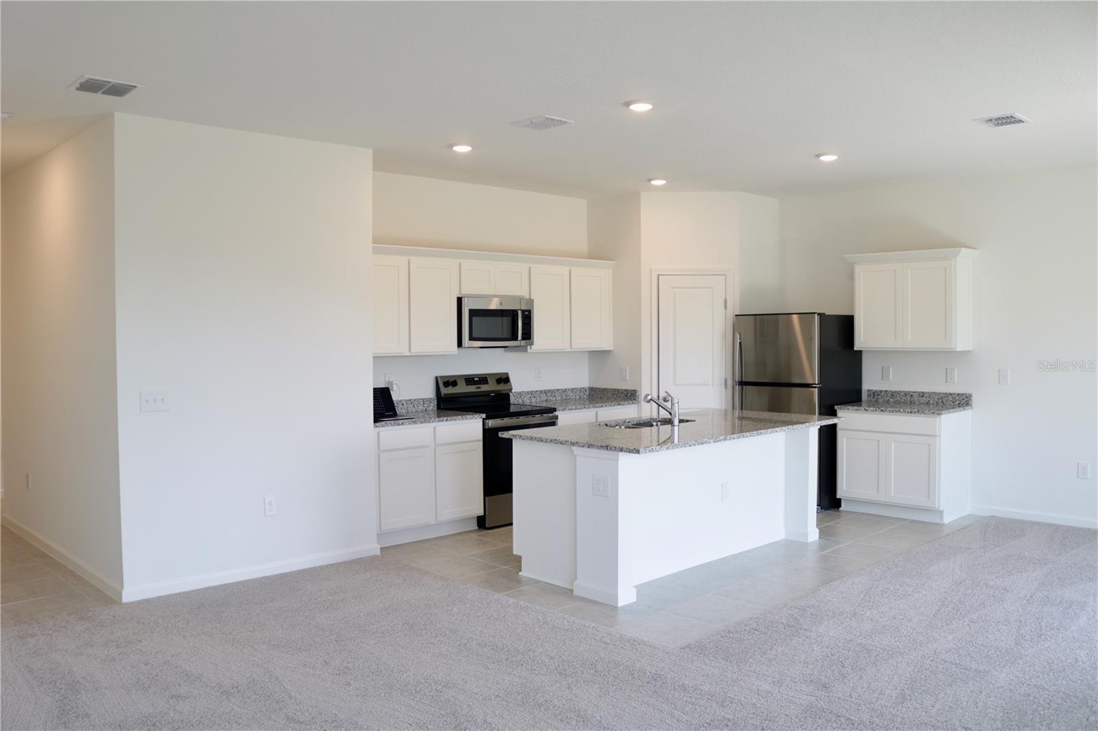 Image 13 of 28 For 2520 Peony Place