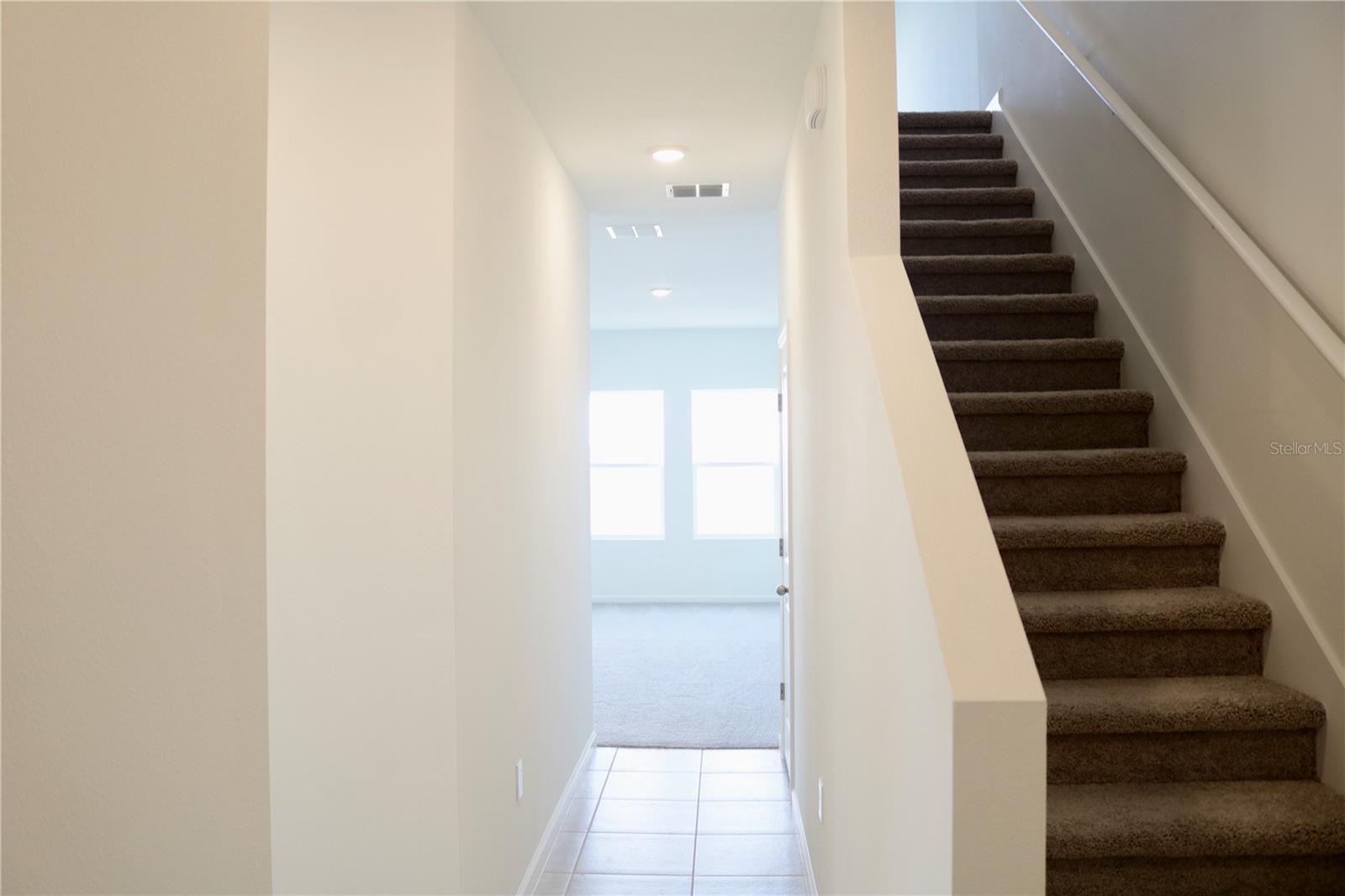 Image 4 of 28 For 2520 Peony Place