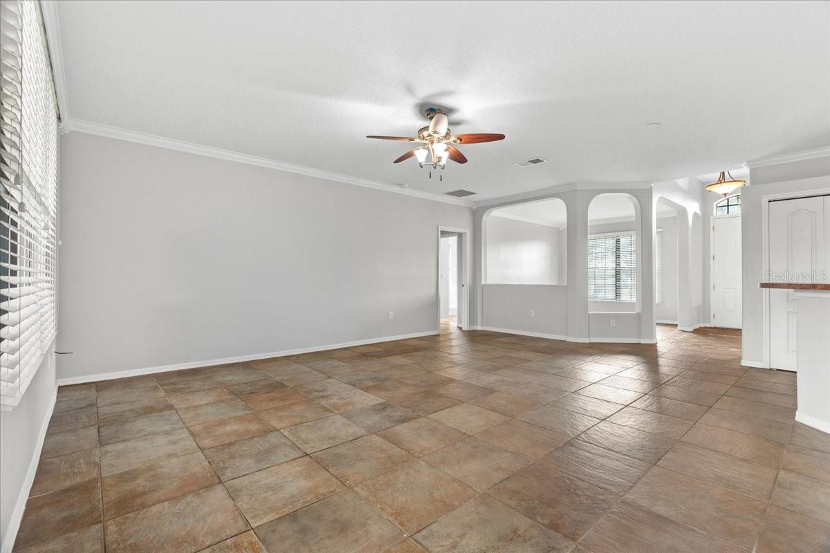 Image 13 of 46 For 2815 Briar Park Drive
