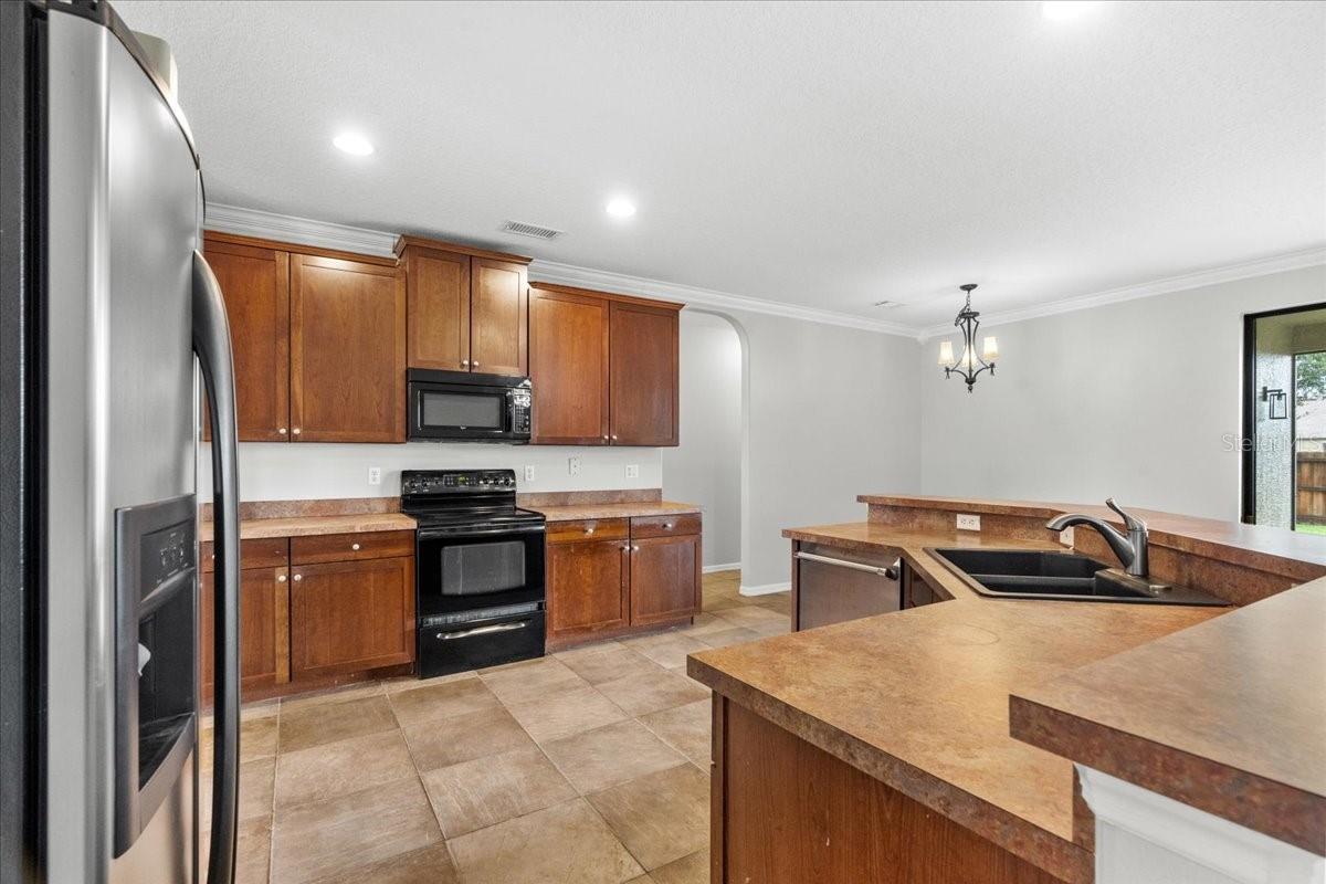 Image 18 of 46 For 2815 Briar Park Drive