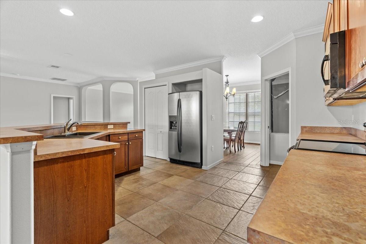 Image 19 of 46 For 2815 Briar Park Drive