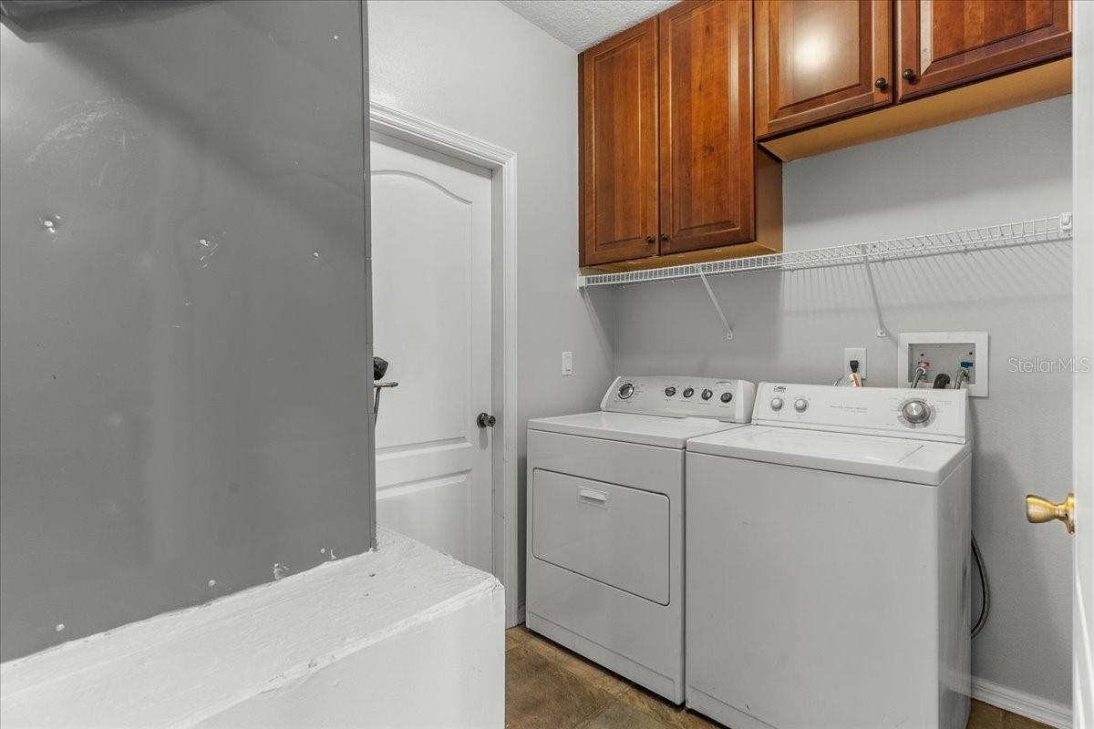 Image 20 of 46 For 2815 Briar Park Drive