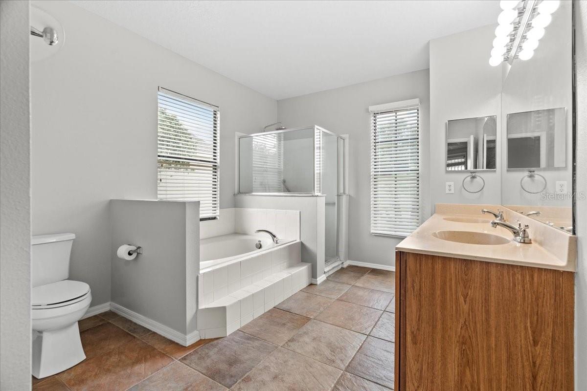 Image 25 of 46 For 2815 Briar Park Drive