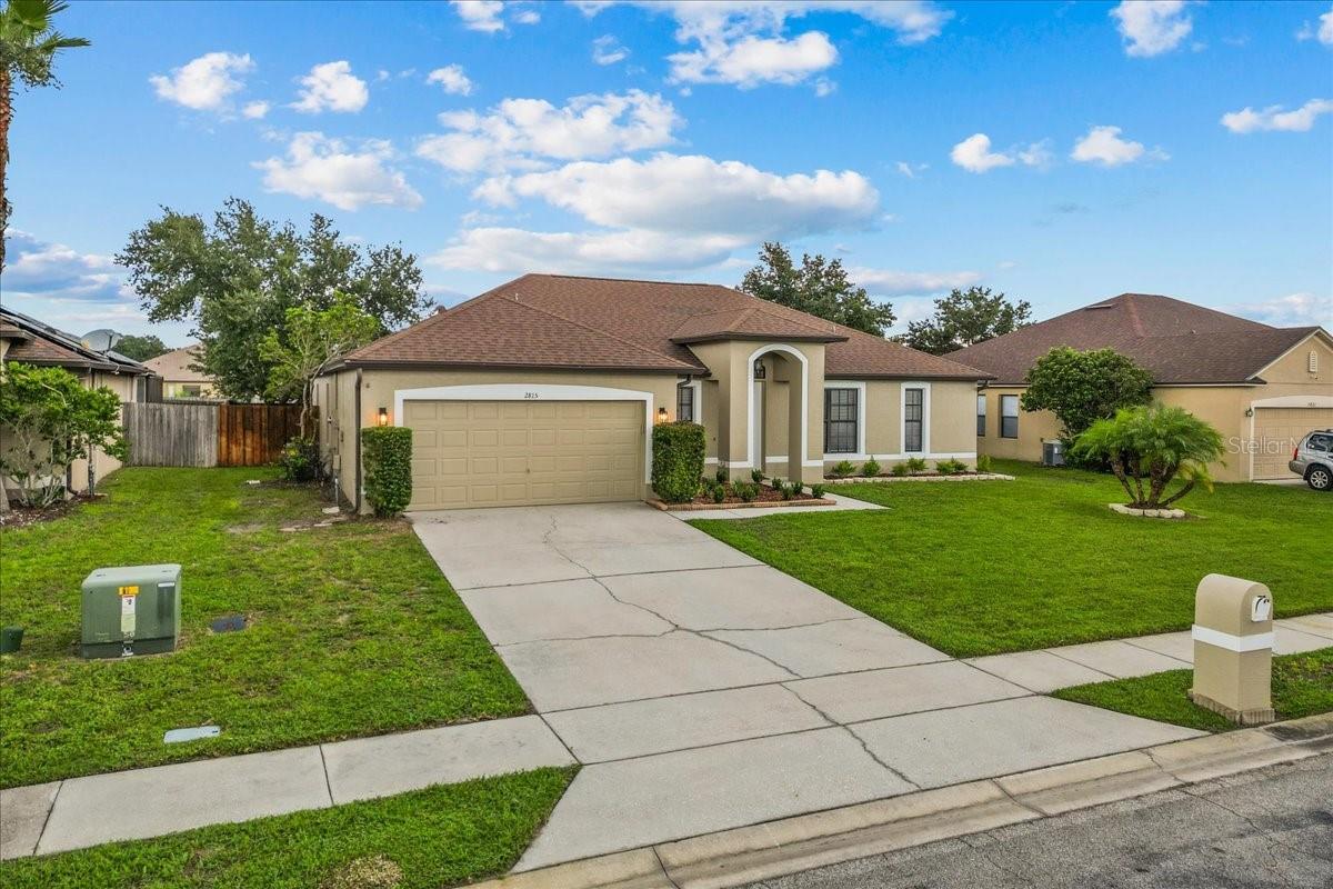 Image 3 of 46 For 2815 Briar Park Drive