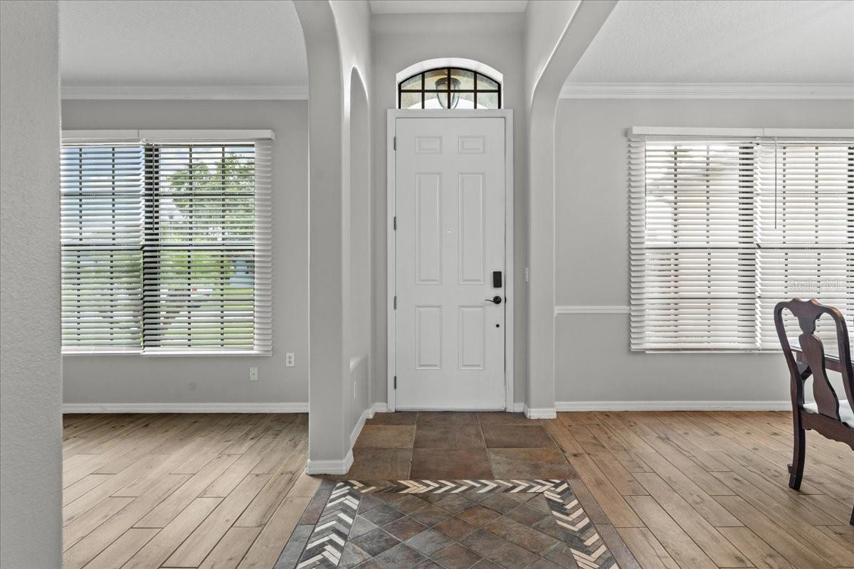 Image 7 of 46 For 2815 Briar Park Drive