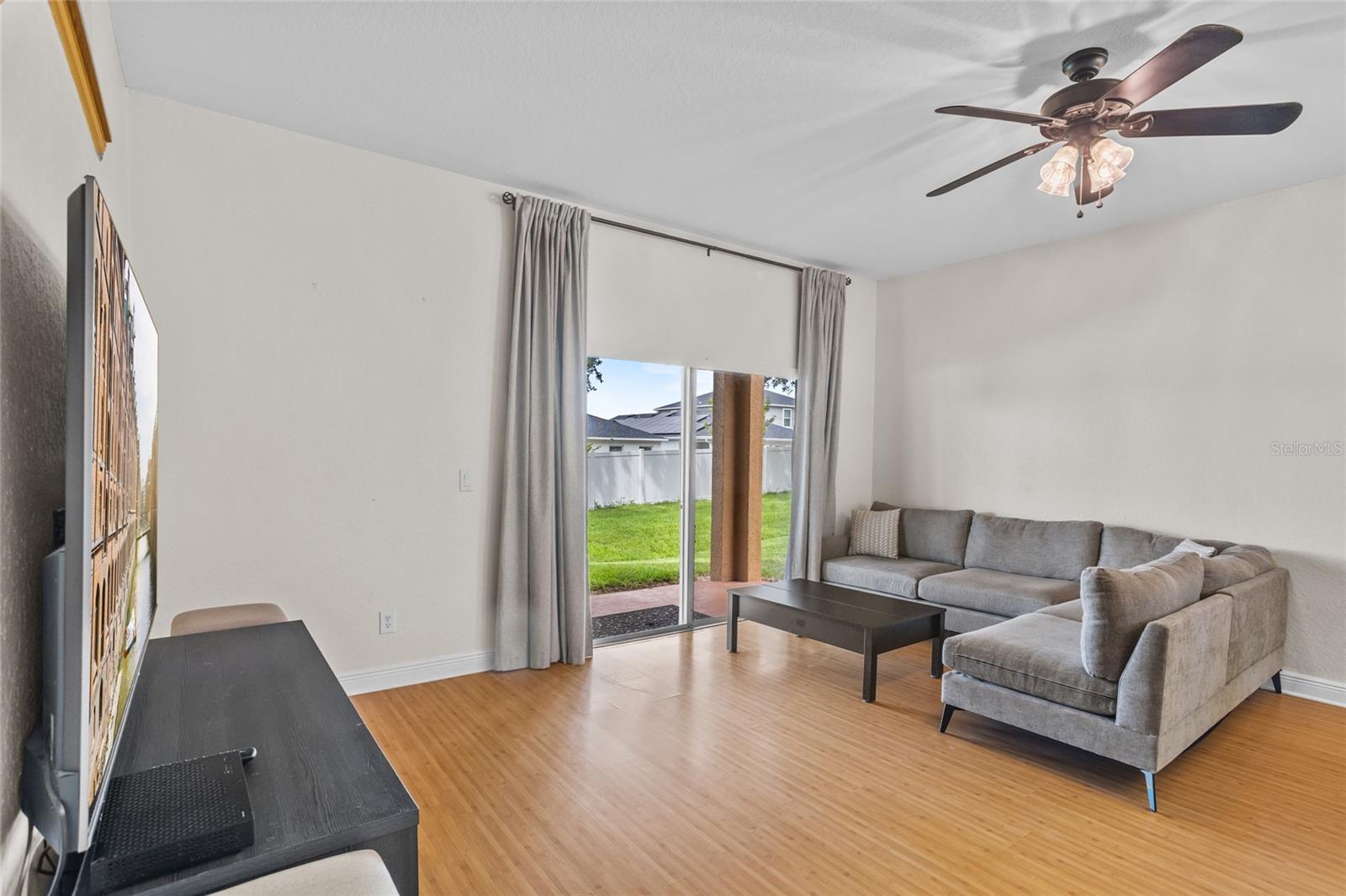 Image 18 of 57 For 3102 Calabria Avenue 3102