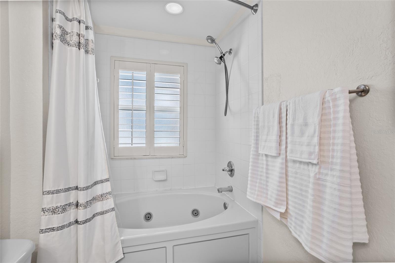 Image 32 of 57 For 3102 Calabria Avenue 3102