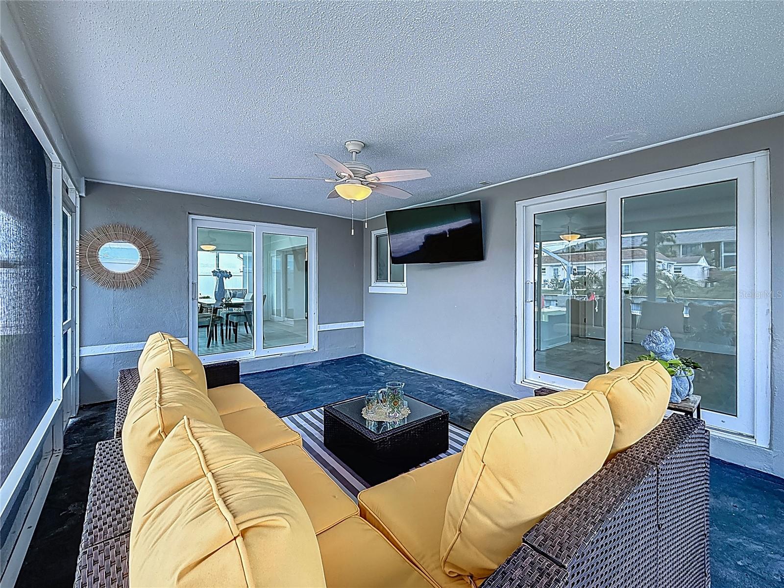 Image 45 of 58 For 572 Baywood Drive N