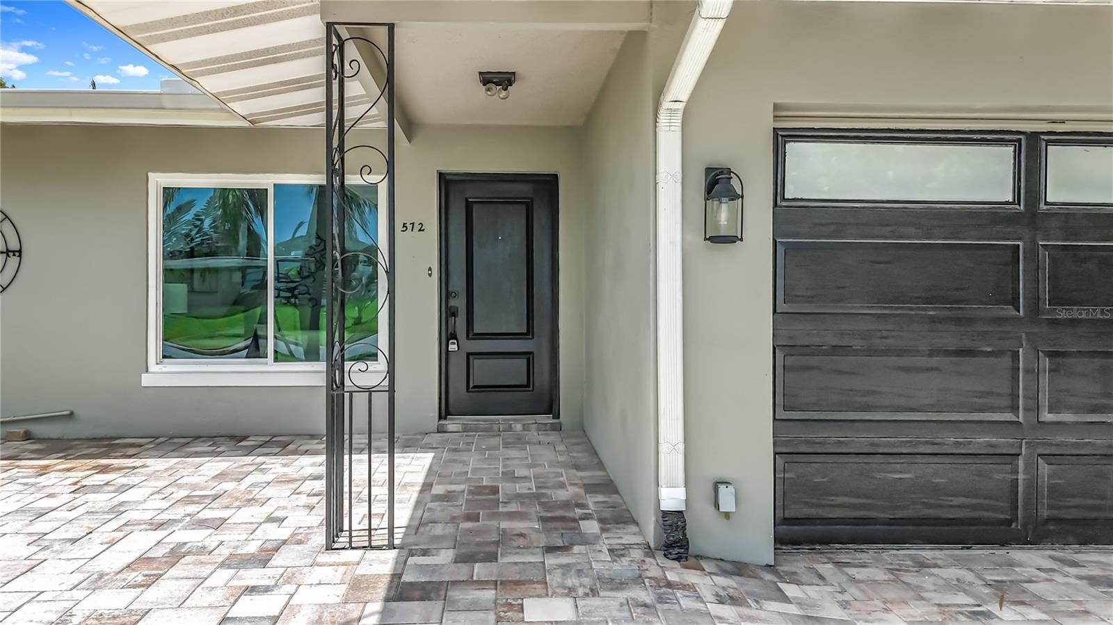 Image 6 of 58 For 572 Baywood Drive N