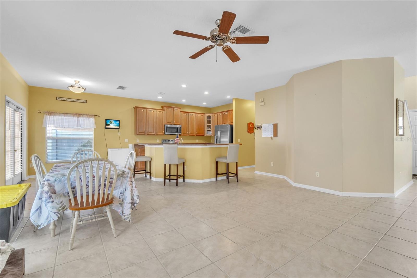 Image 8 of 43 For 8832 Palisades Beach Avenue