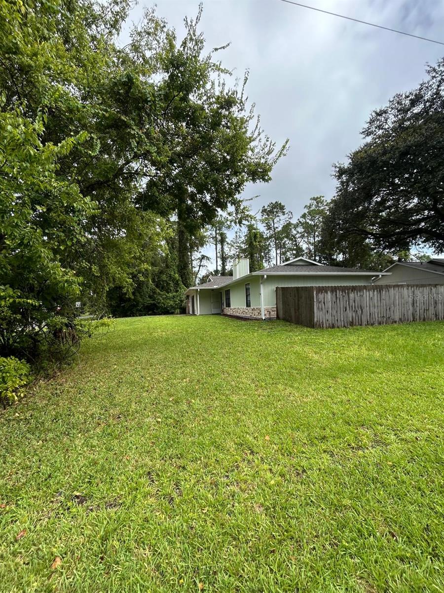 Image 5 of 40 For 1469 General Custer Avenue