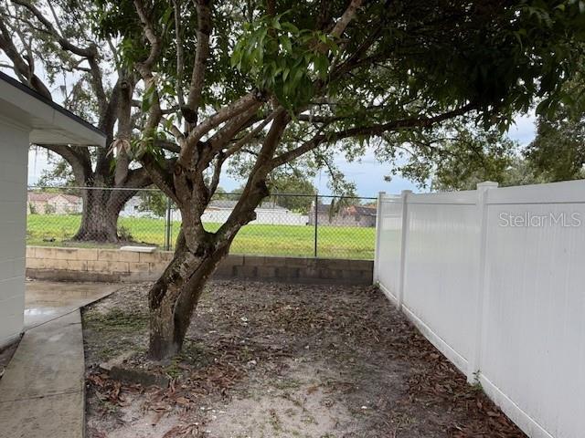 Image 25 of 46 For 2539 Christine Drive