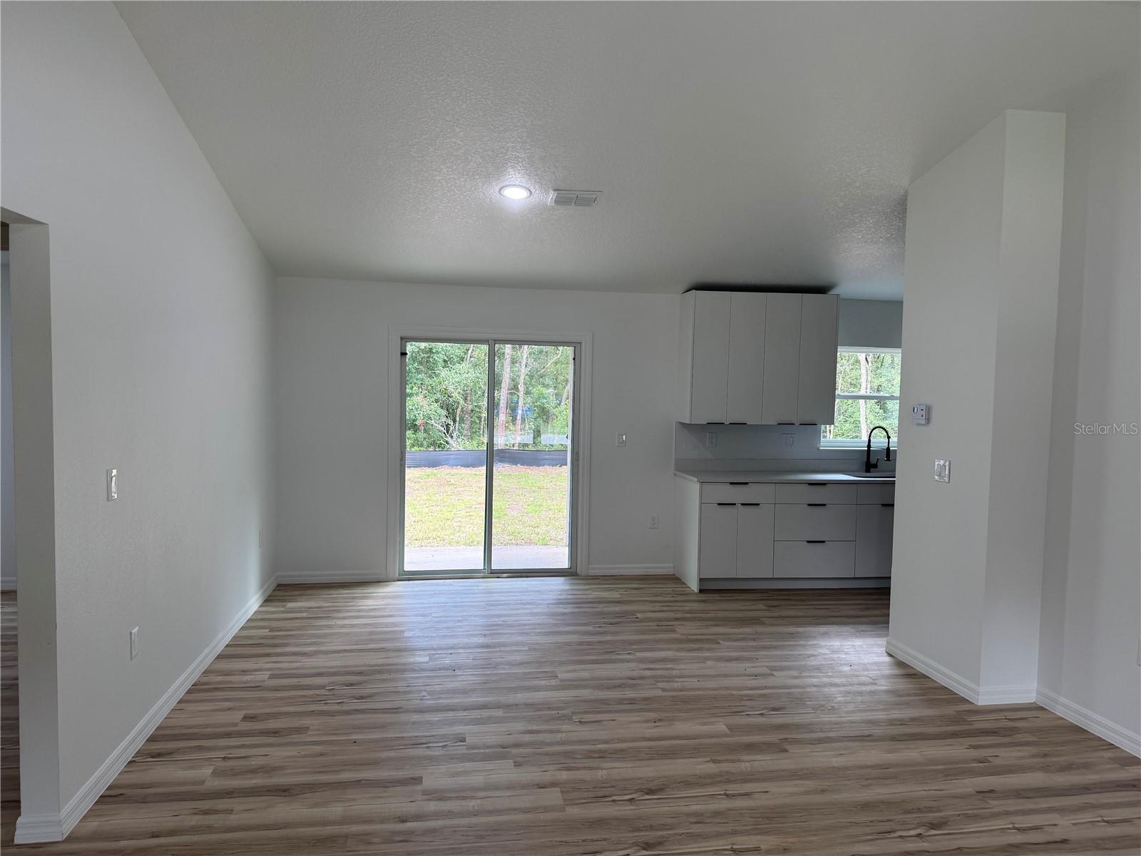 Image 3 of 17 For 3244 Deal Street