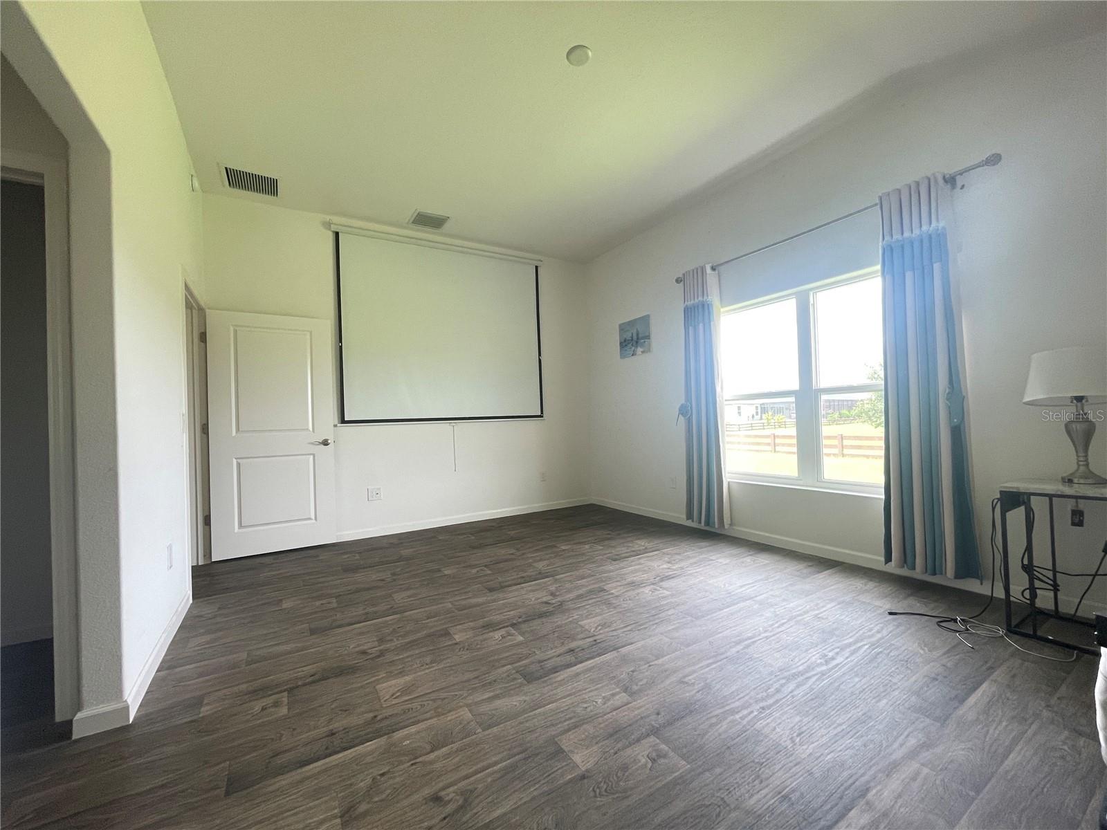 Image 10 of 38 For 11216 Roz Way