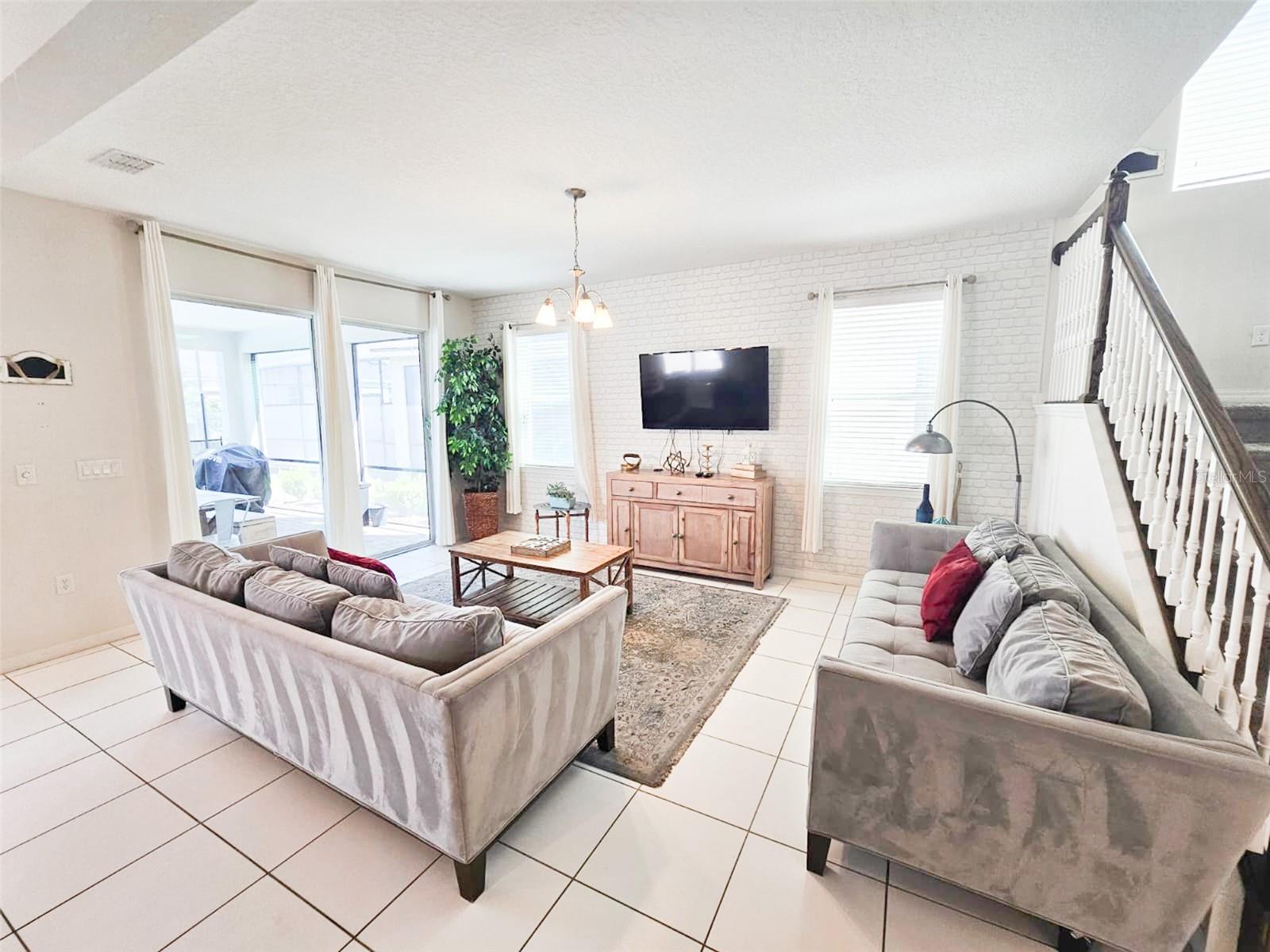 Image 12 of 76 For 1811 Sawyer Palm Place