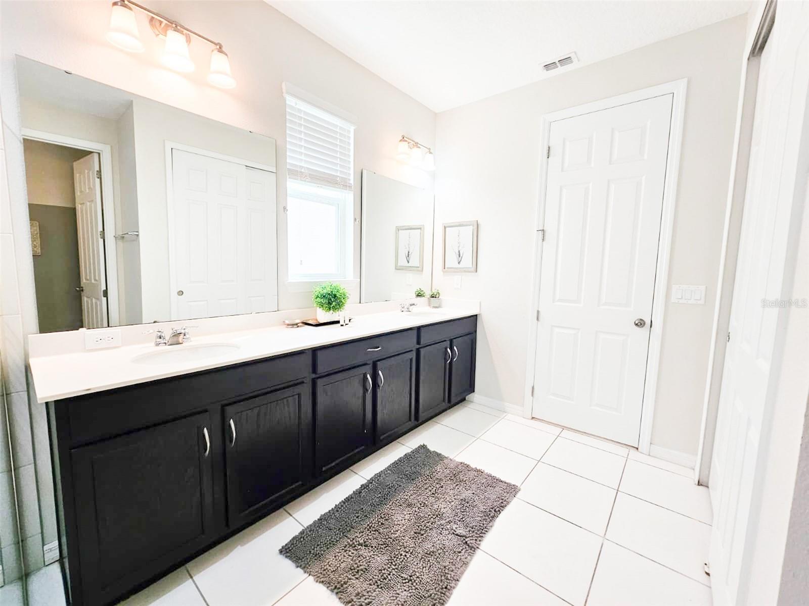 Image 17 of 76 For 1811 Sawyer Palm Place