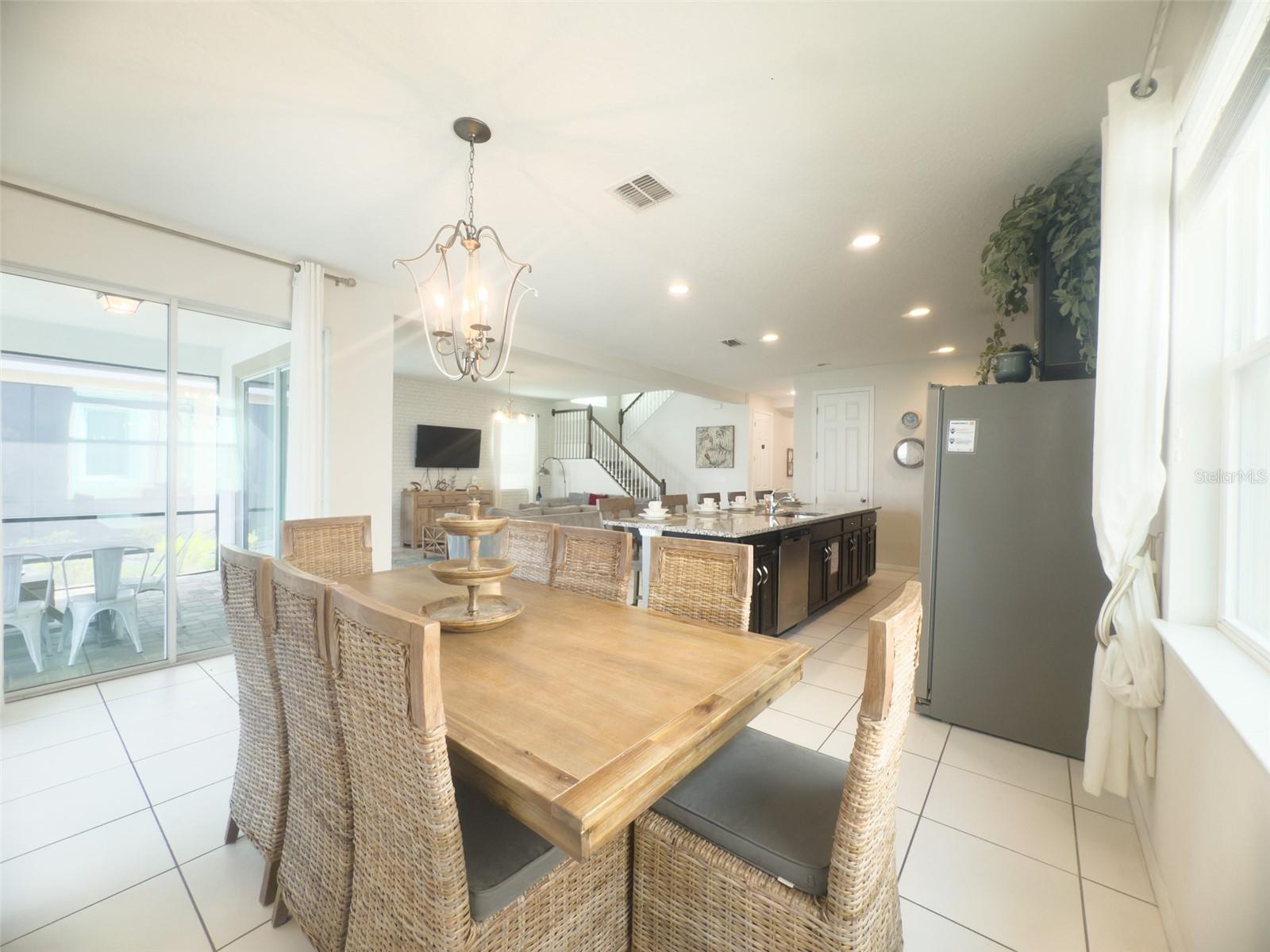 Image 19 of 76 For 1811 Sawyer Palm Place