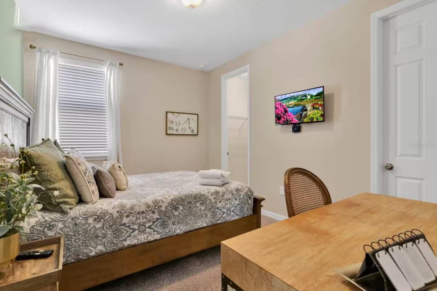 Image 31 of 76 For 1811 Sawyer Palm Place