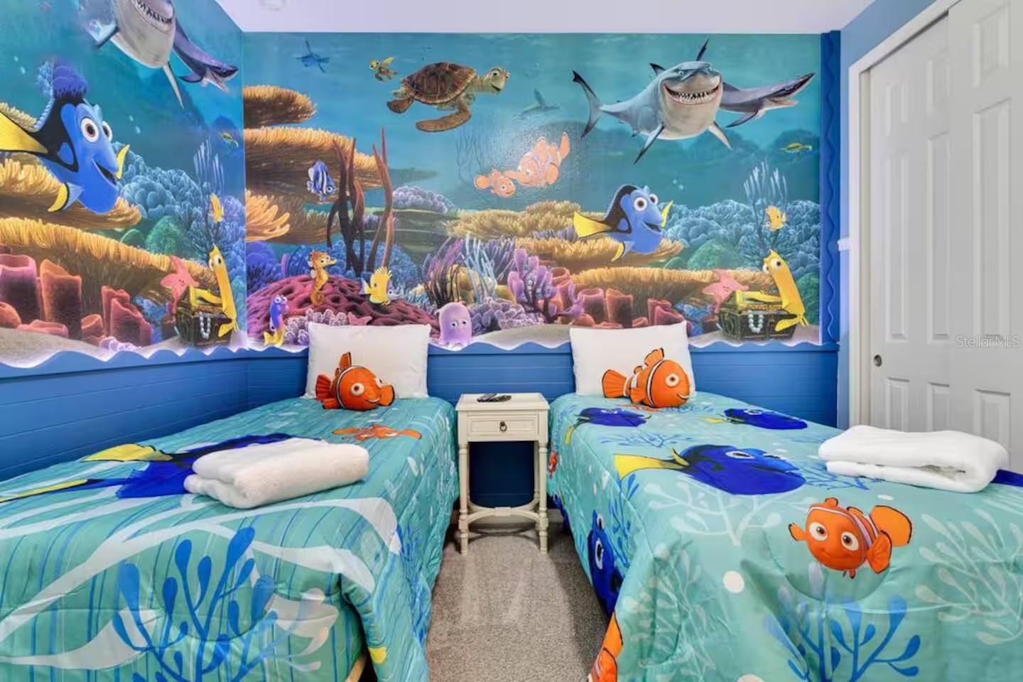 Image 34 of 76 For 1811 Sawyer Palm Place