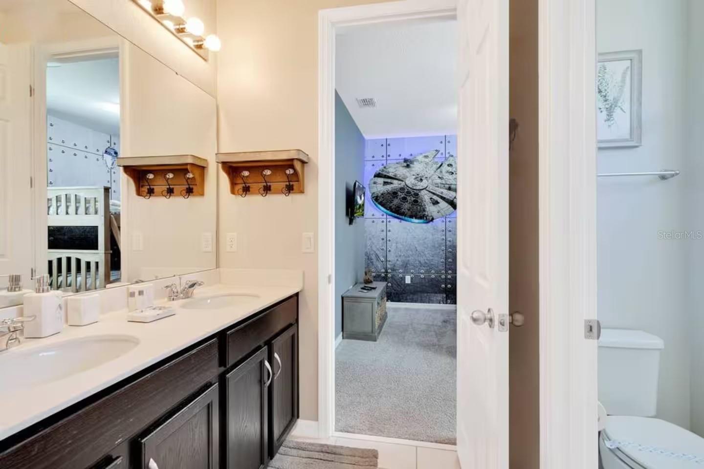 Image 38 of 76 For 1811 Sawyer Palm Place