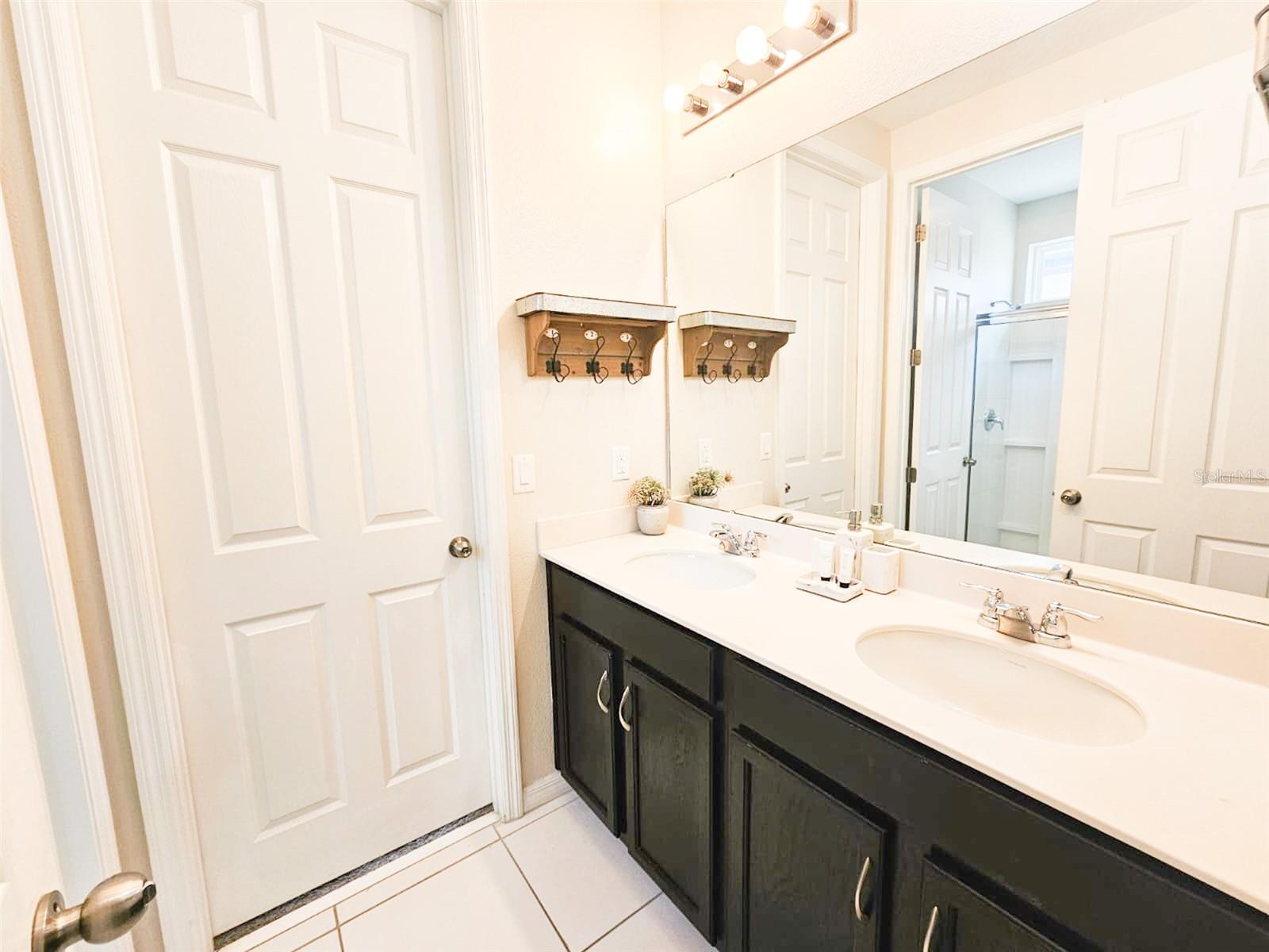 Image 39 of 76 For 1811 Sawyer Palm Place