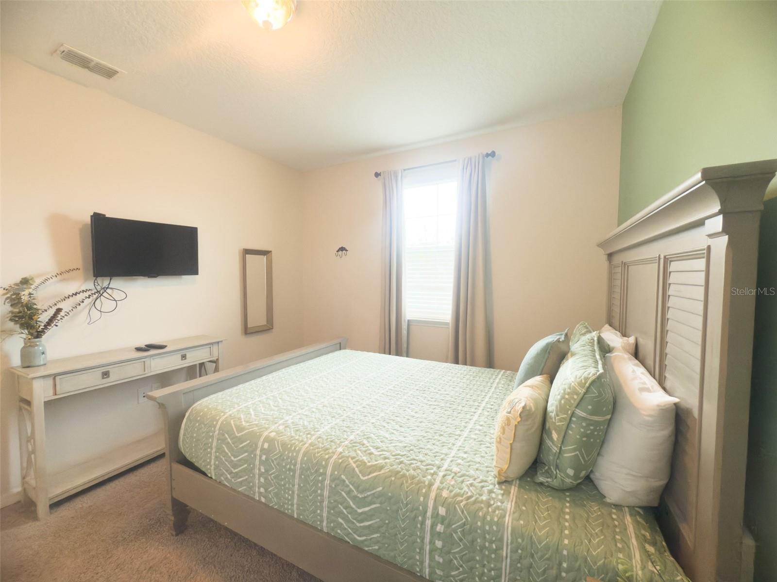 Image 41 of 76 For 1811 Sawyer Palm Place