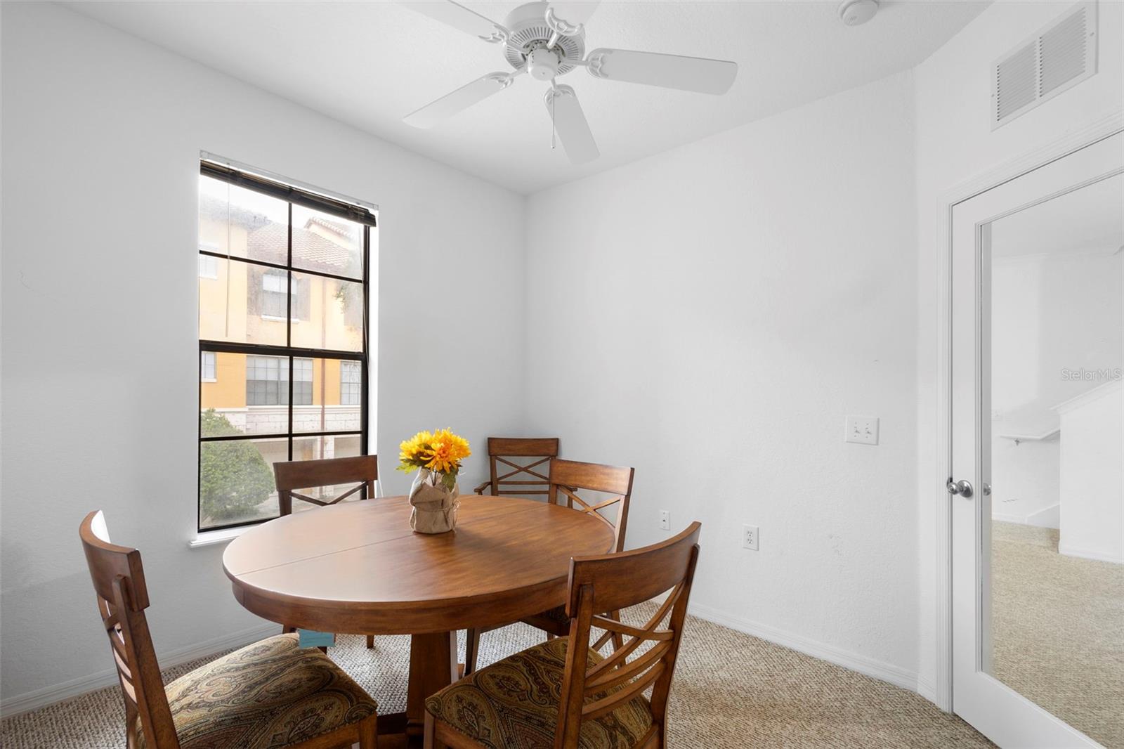 Image 12 of 29 For 6135 Metrowest Boulevard 105