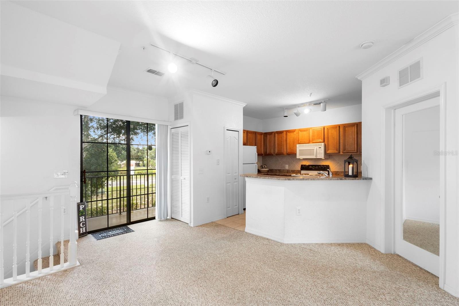 Image 13 of 29 For 6135 Metrowest Boulevard 105