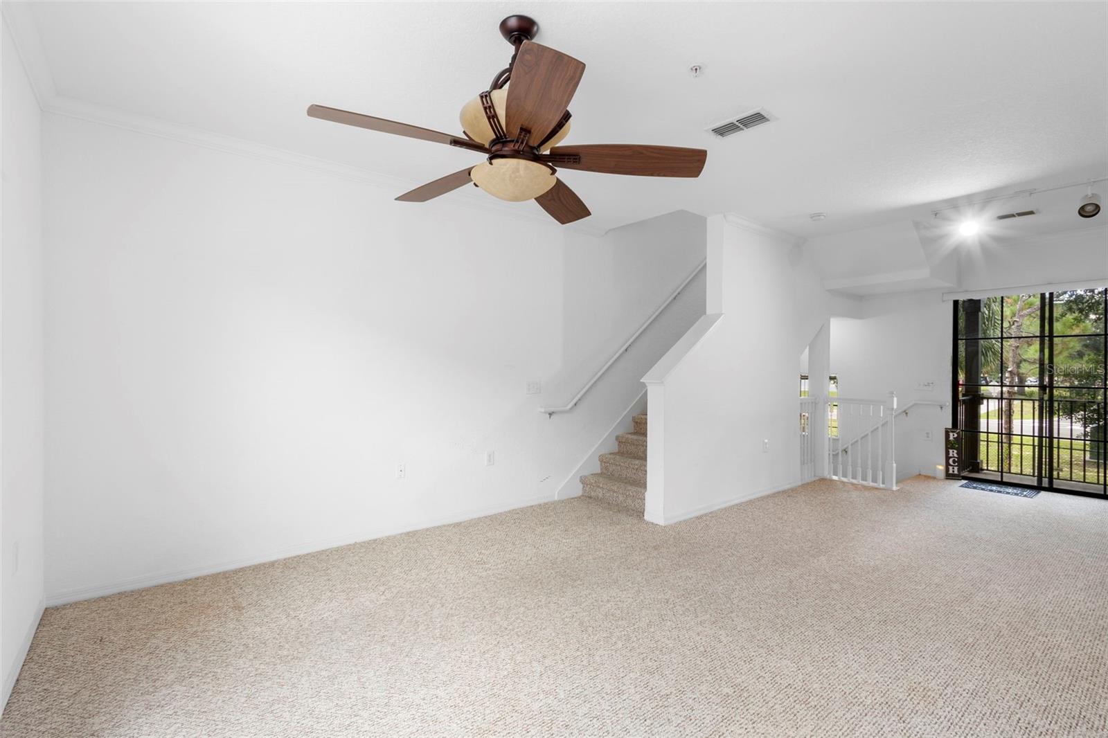 Image 16 of 29 For 6135 Metrowest Boulevard 105