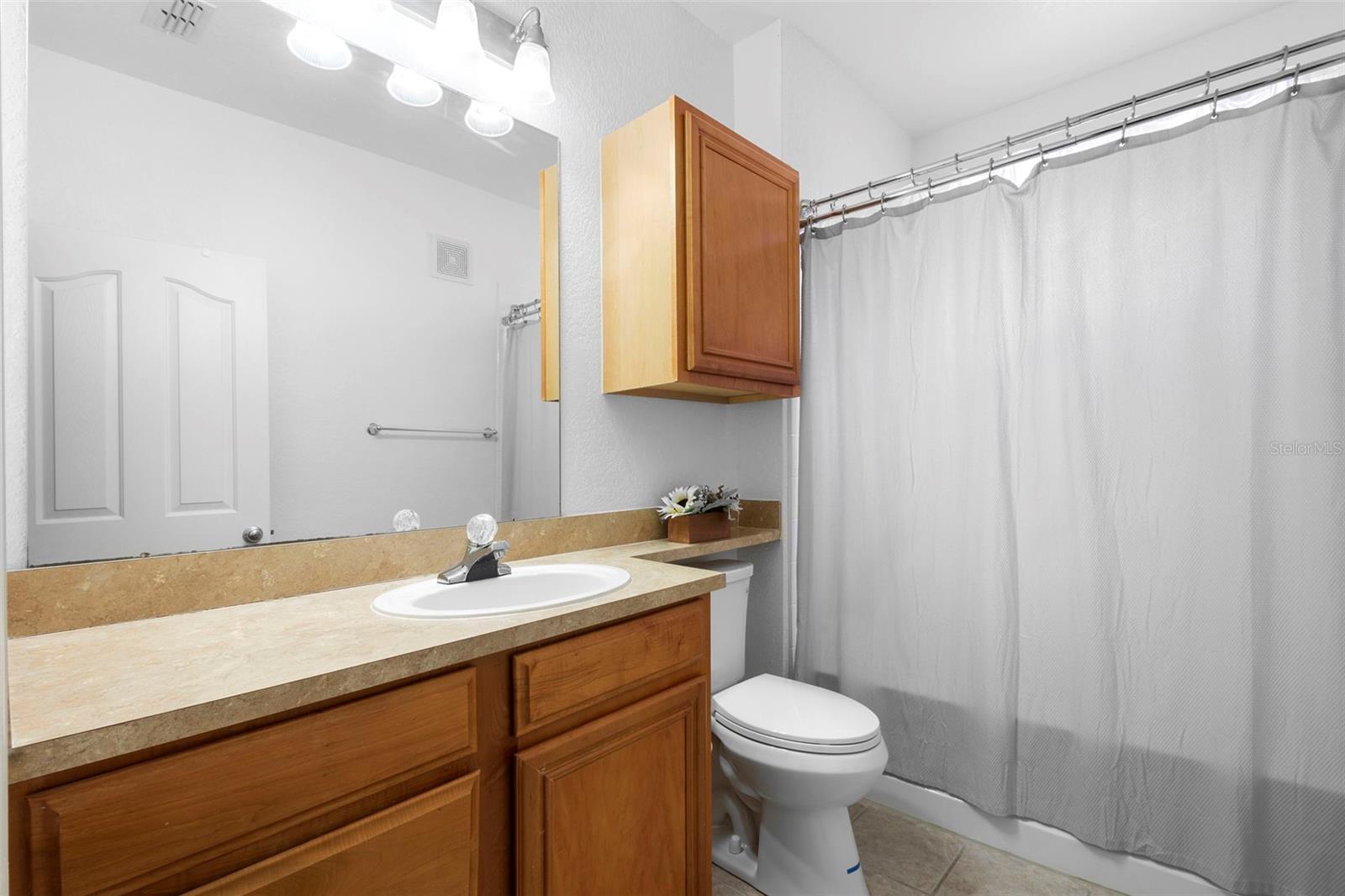 Image 21 of 29 For 6135 Metrowest Boulevard 105