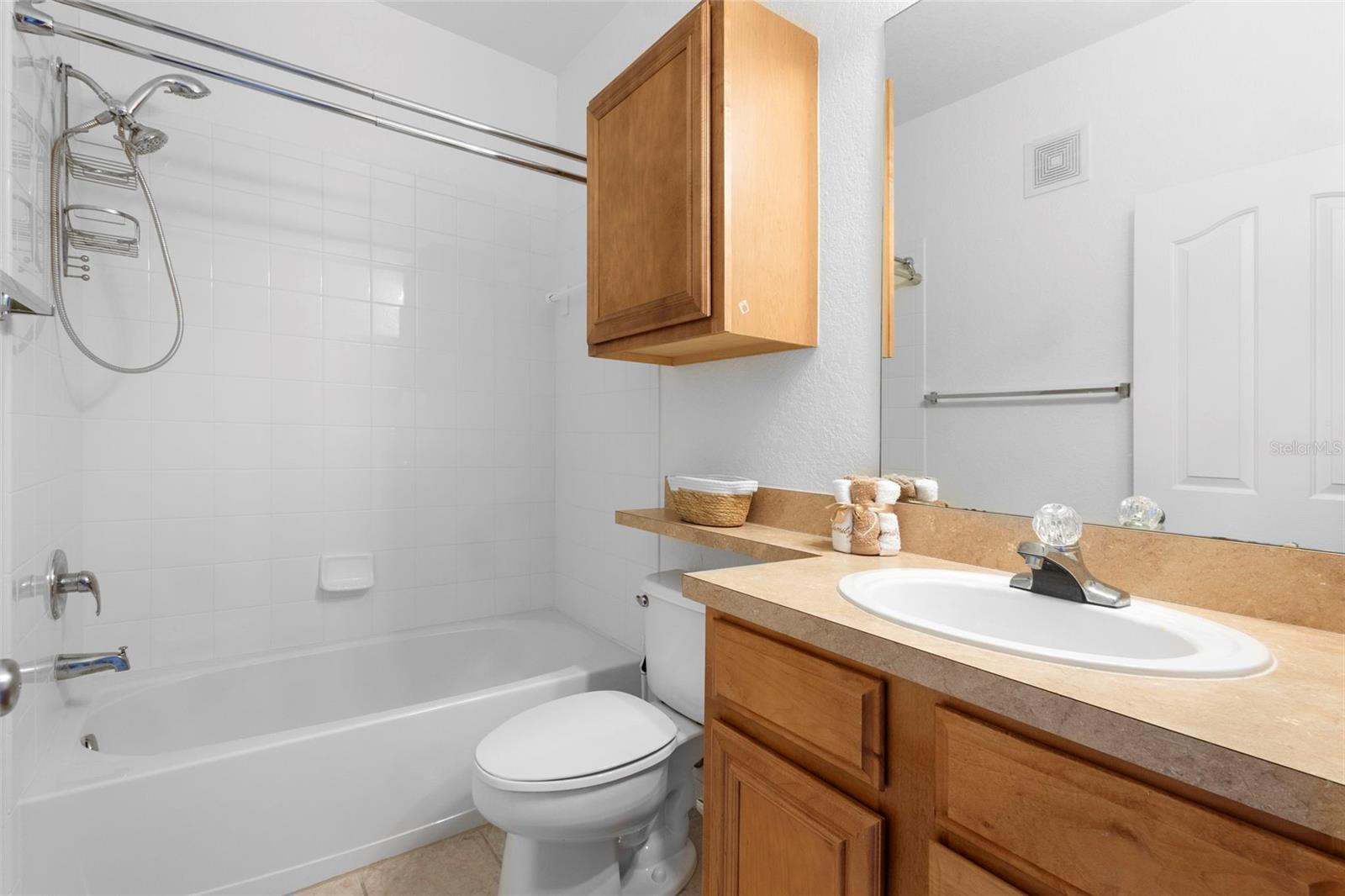 Image 22 of 29 For 6135 Metrowest Boulevard 105