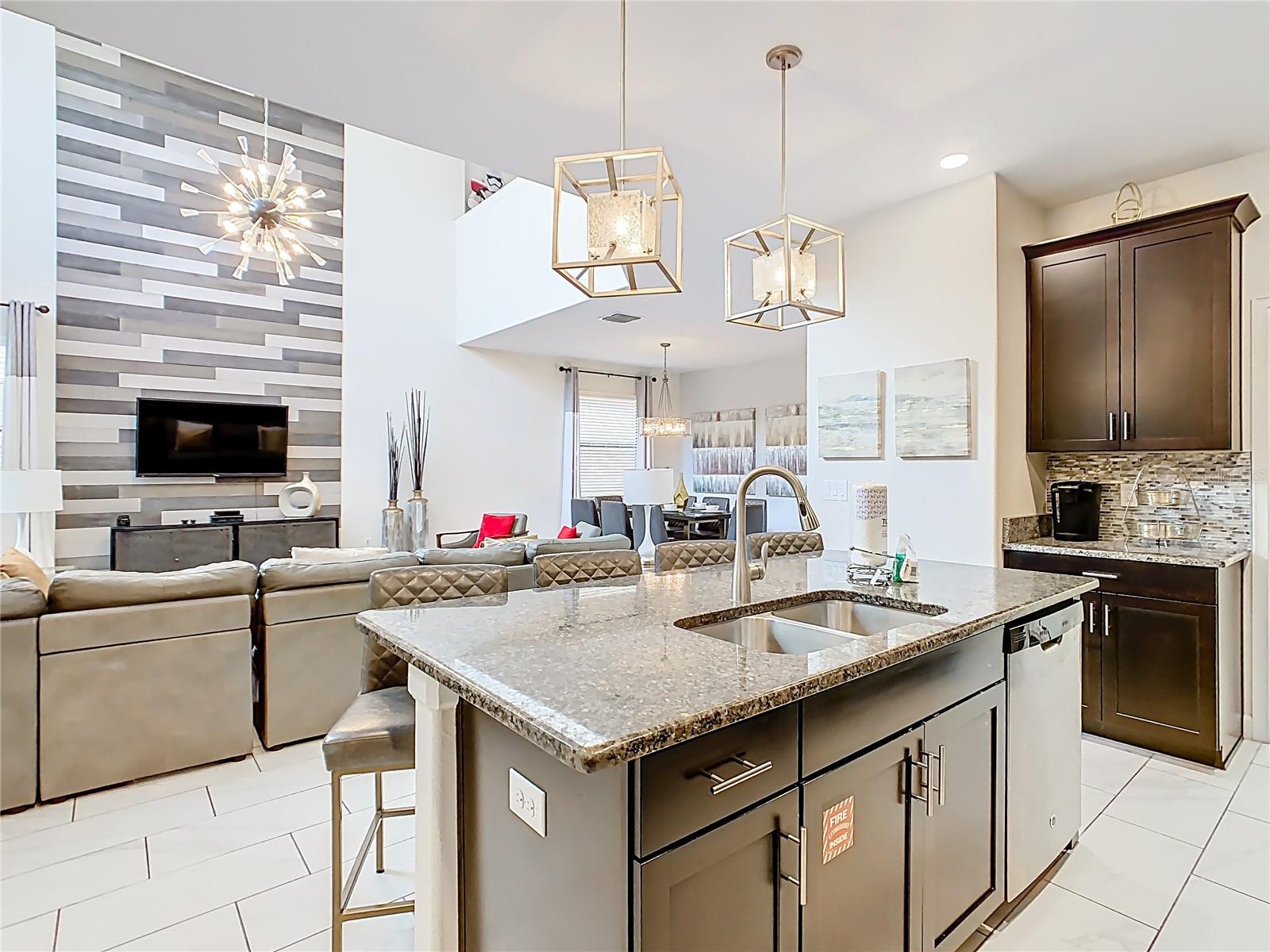 Image 17 of 48 For 5431 Solterra Circle