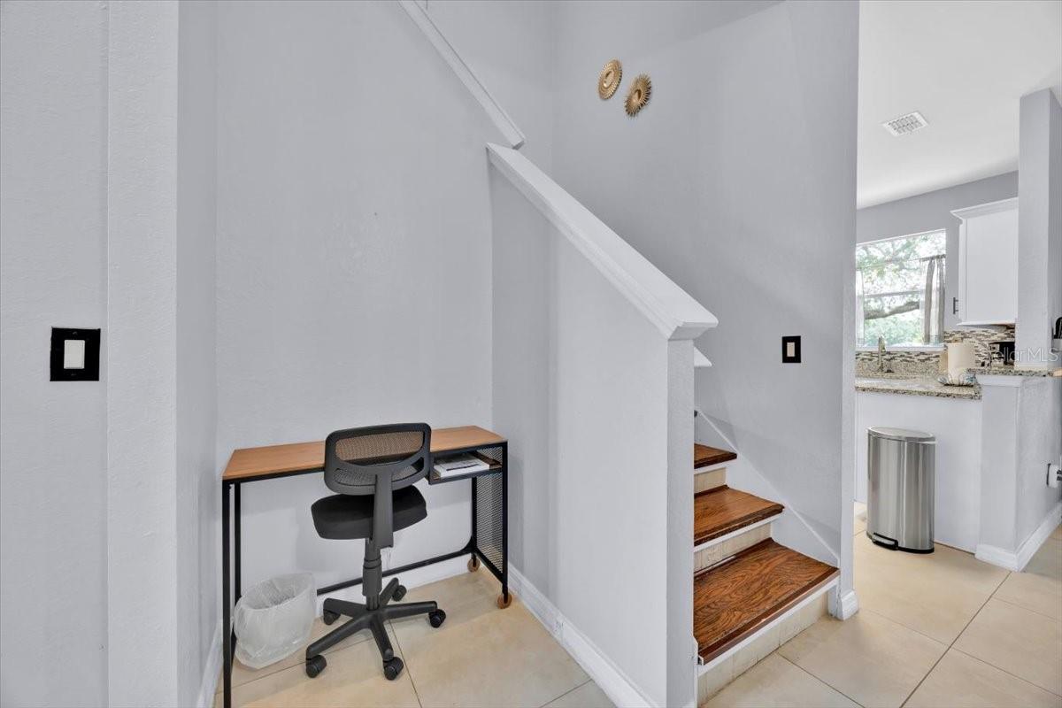 Image 11 of 46 For 2214 Calabria Avenue