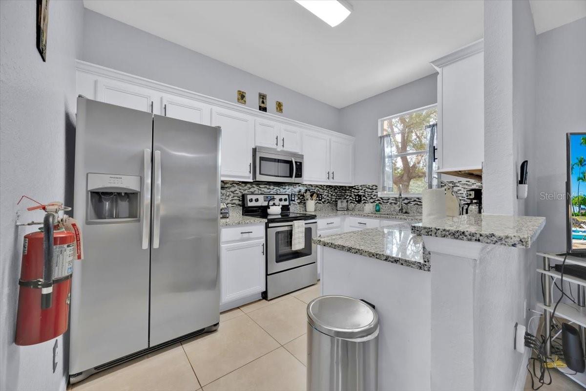 Image 14 of 46 For 2214 Calabria Avenue