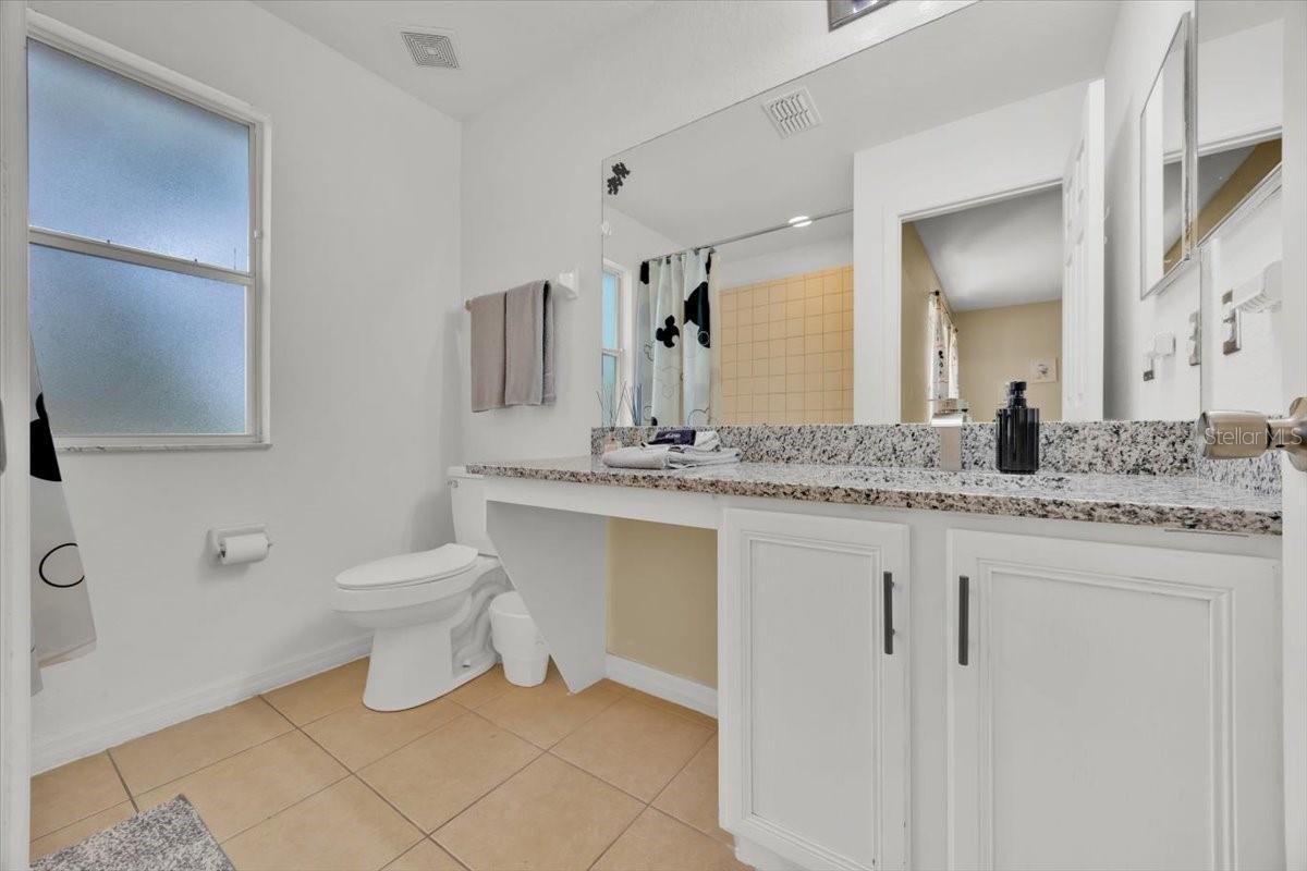 Image 25 of 46 For 2214 Calabria Avenue