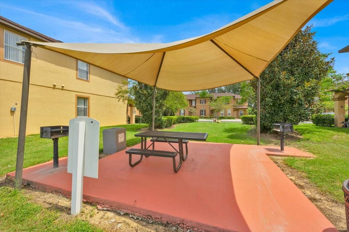 Image 3 of 46 For 2214 Calabria Avenue