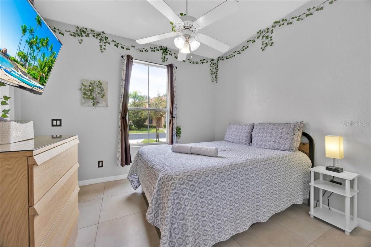 Image 7 of 46 For 2214 Calabria Avenue