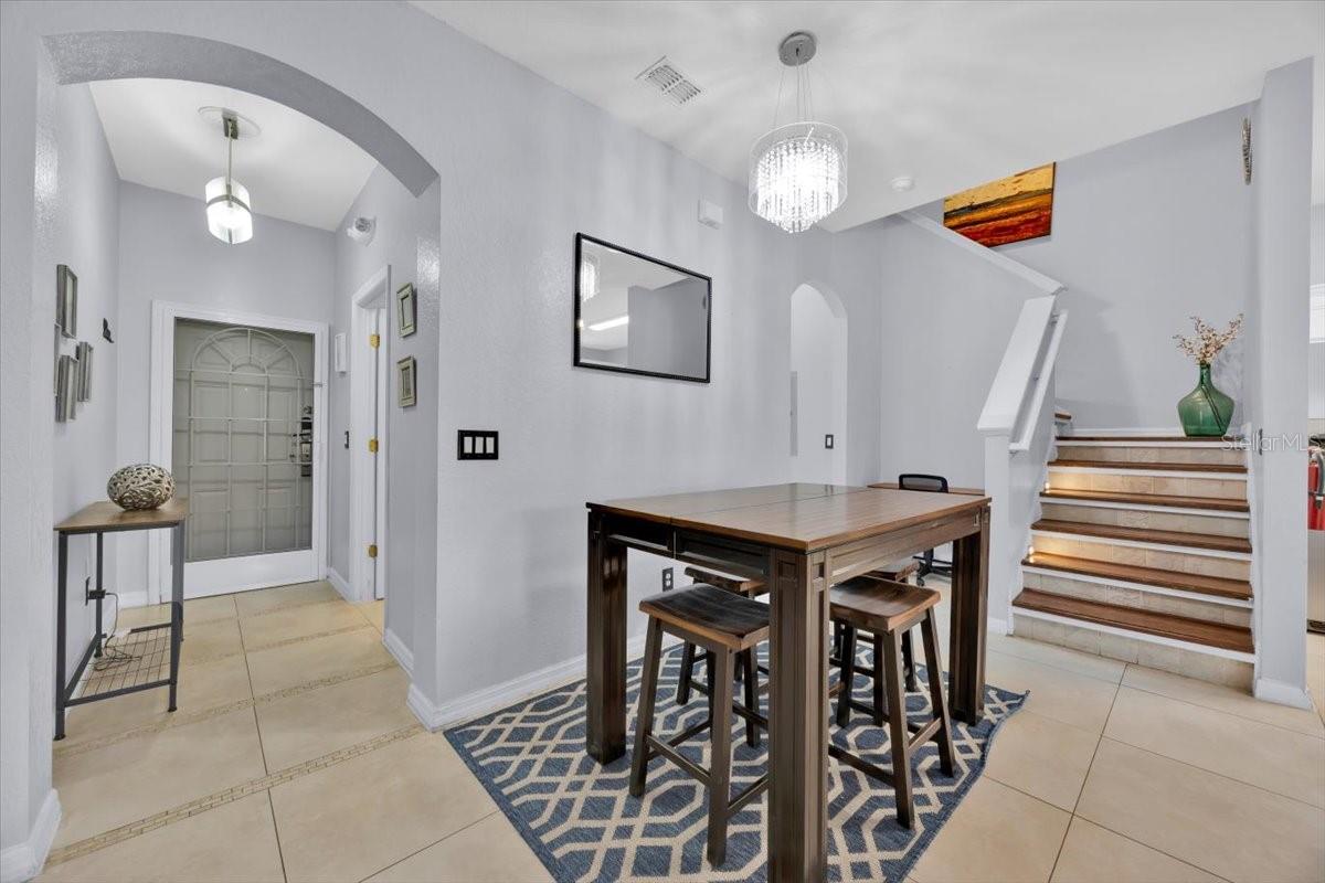 Image 9 of 46 For 2214 Calabria Avenue