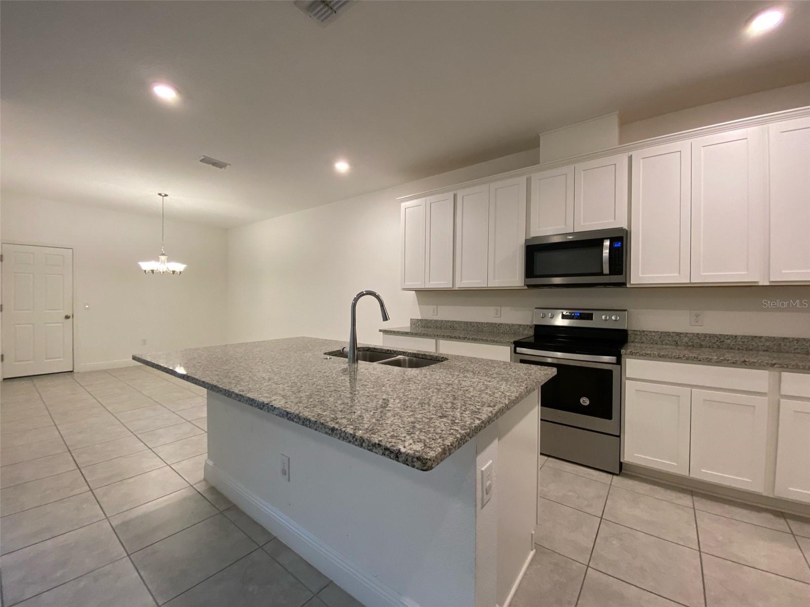 Image 7 of 22 For 9826 Amber Chestnut Way