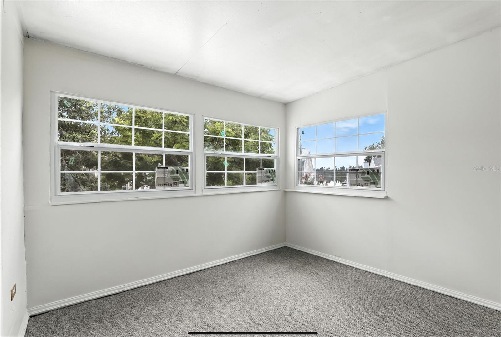 Image 21 of 33 For 149 Northshore Circle