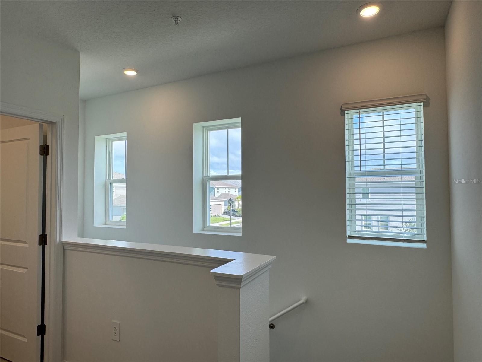 Image 19 of 23 For 7005 Rosy Sky Avenue