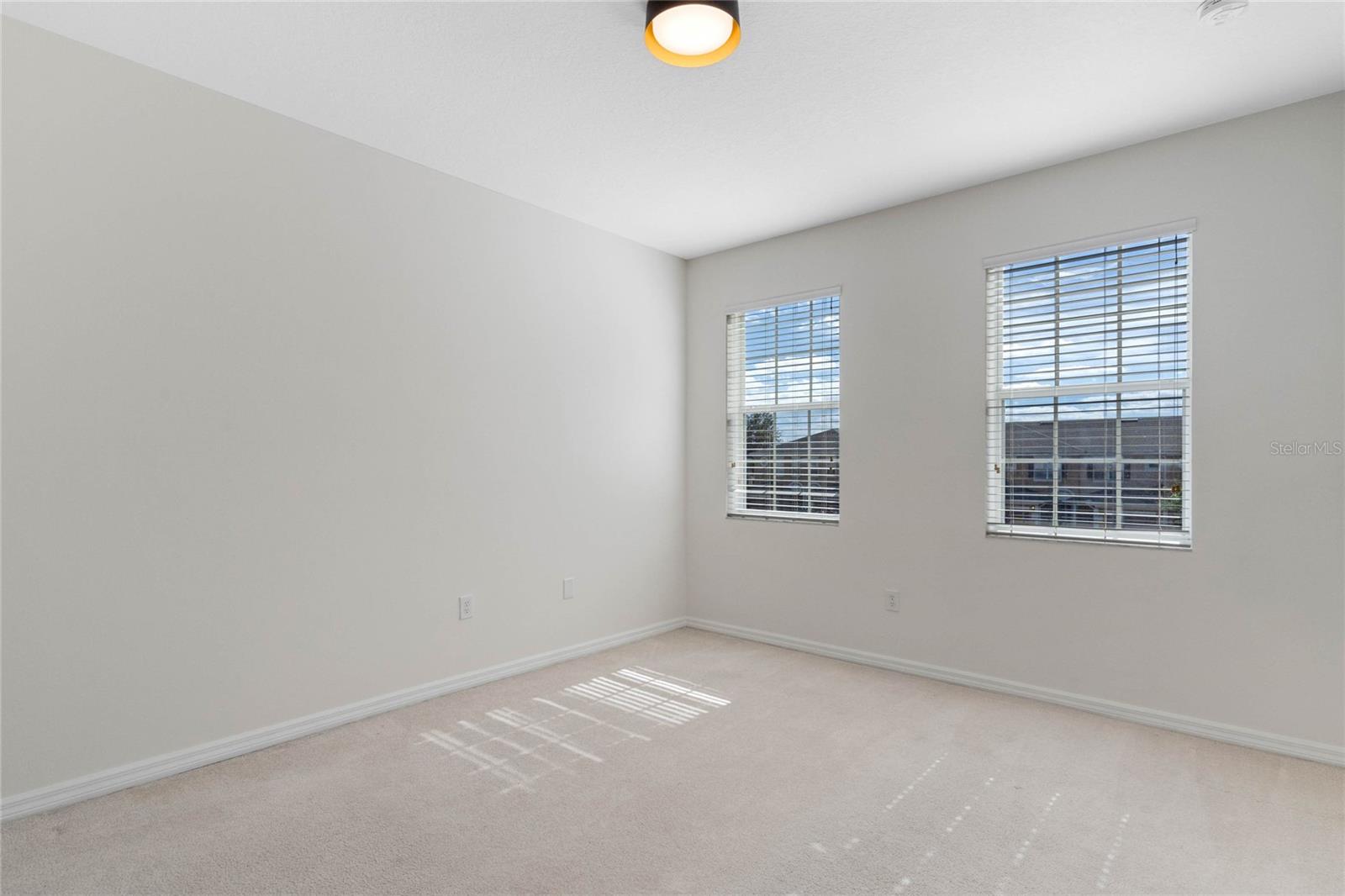 Image 15 of 20 For 102 Chelsea Drive