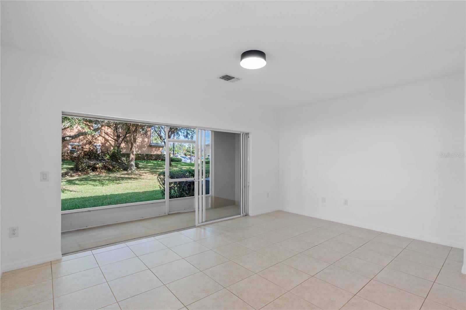 Image 4 of 20 For 102 Chelsea Drive
