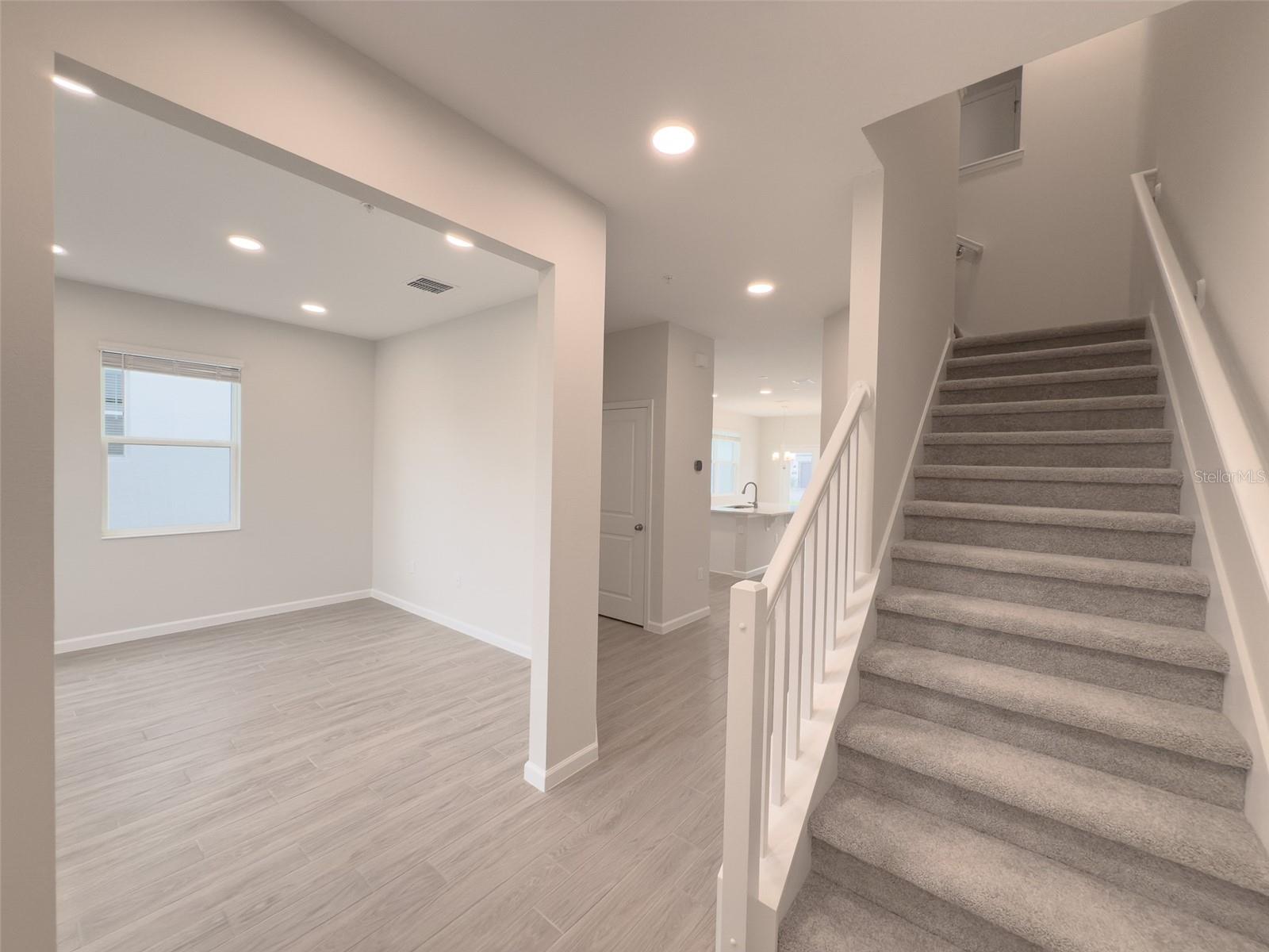 Image 11 of 67 For 640 Pothos Street