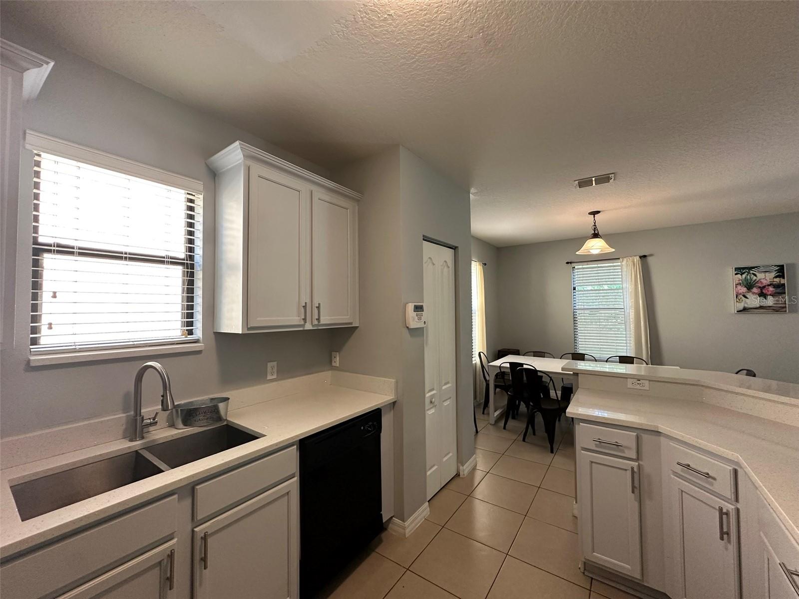 Image 12 of 44 For 1025 Cypress Pointe Boulevard