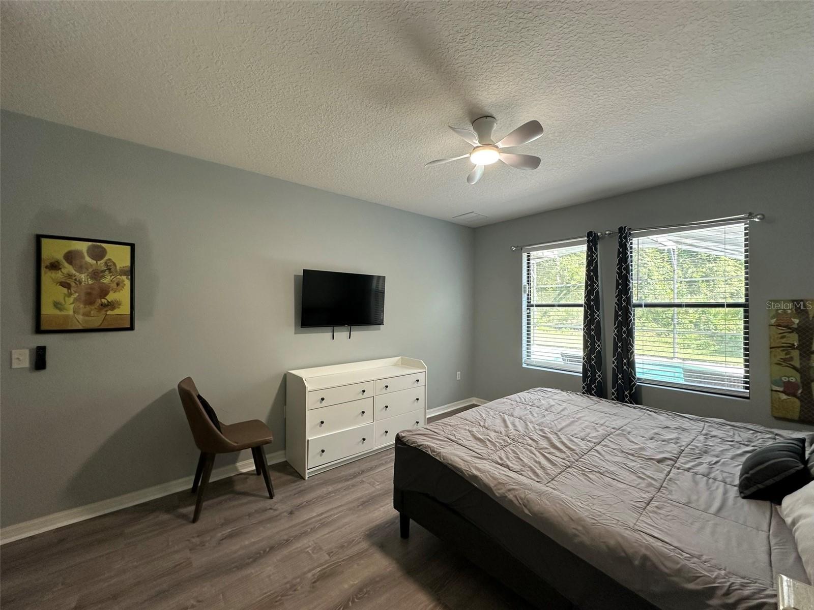 Image 24 of 44 For 1025 Cypress Pointe Boulevard